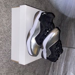 Womens Air Jordan 11 CMFT Low Metalic Grey & Black